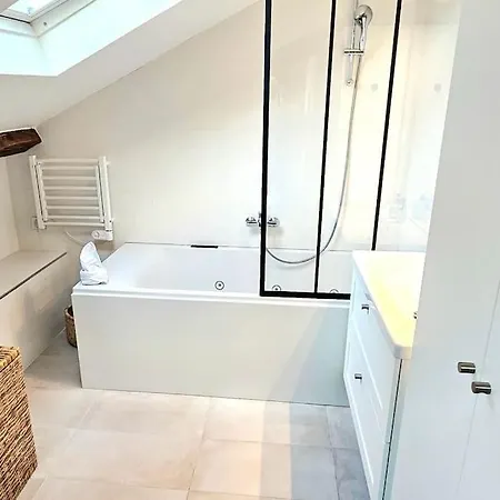 Family Duplex By Suitehomeparis * París