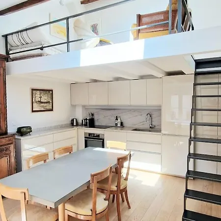 Family Duplex By Suitehomeparis Apartamento París